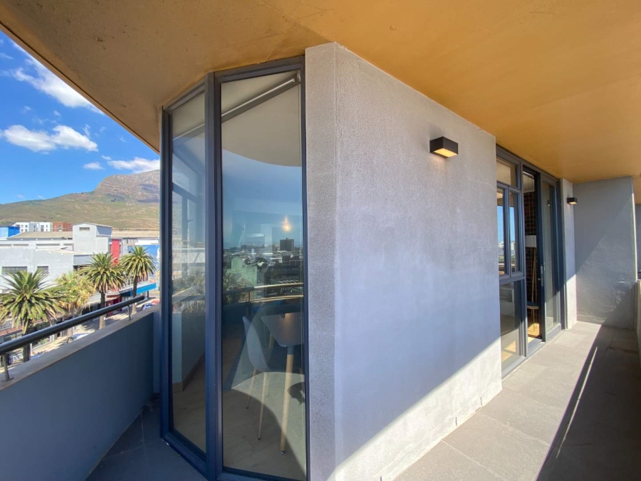 1 Bedroom Property for Sale in Woodstock Western Cape